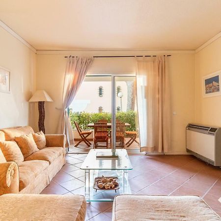 Spacious Villa In Jardim Do Golfe • Poolクアルテイラ エクステリア 写真