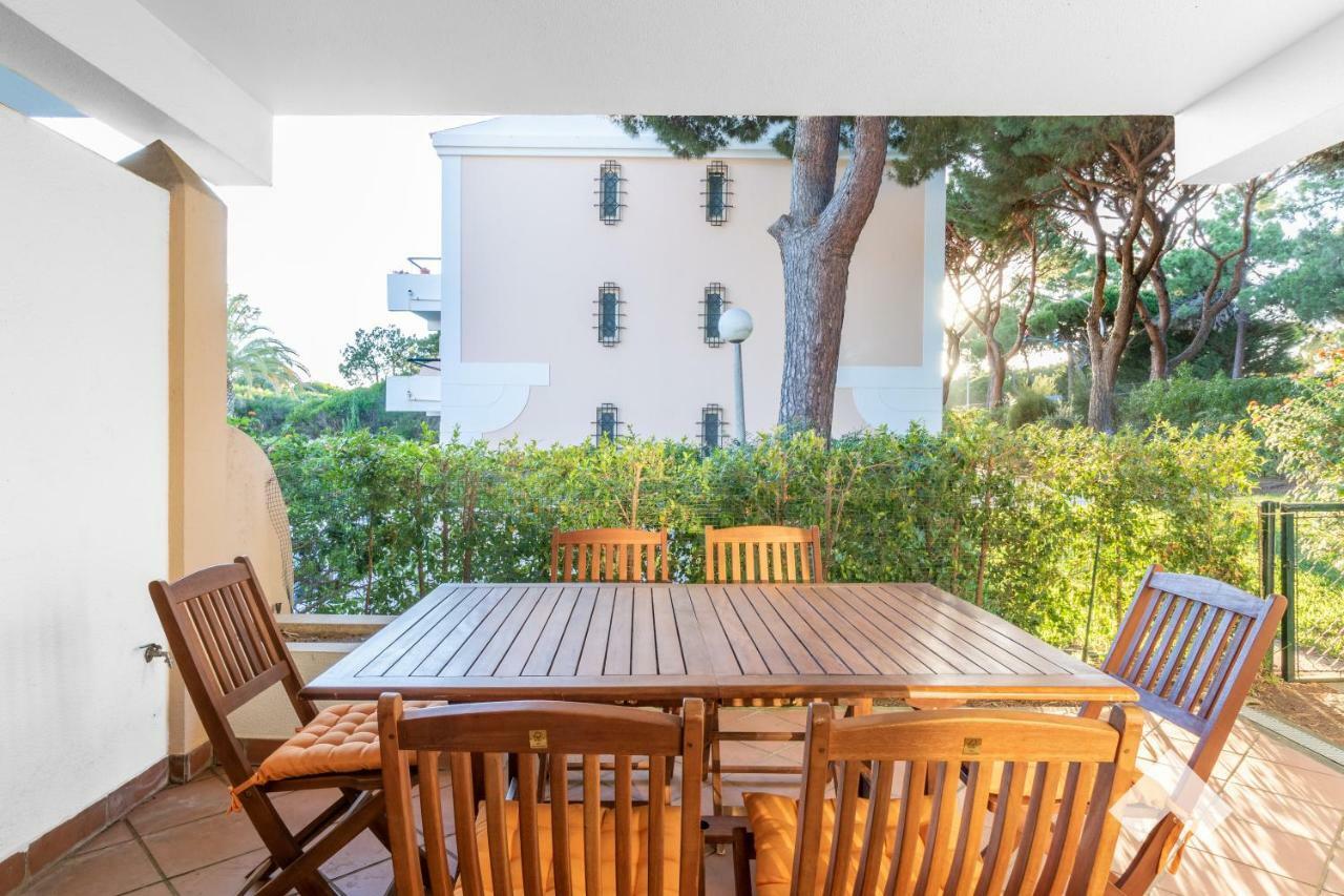 Spacious Villa In Jardim Do Golfe • Poolクアルテイラ エクステリア 写真